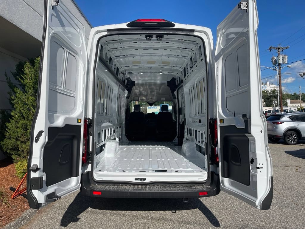 New 2026 Ford Transit 250 148 High Roof Extended RWD image 12