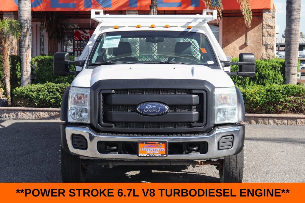 Used 2015 Ford F550 2WD Regular Cab Super Duty image 3