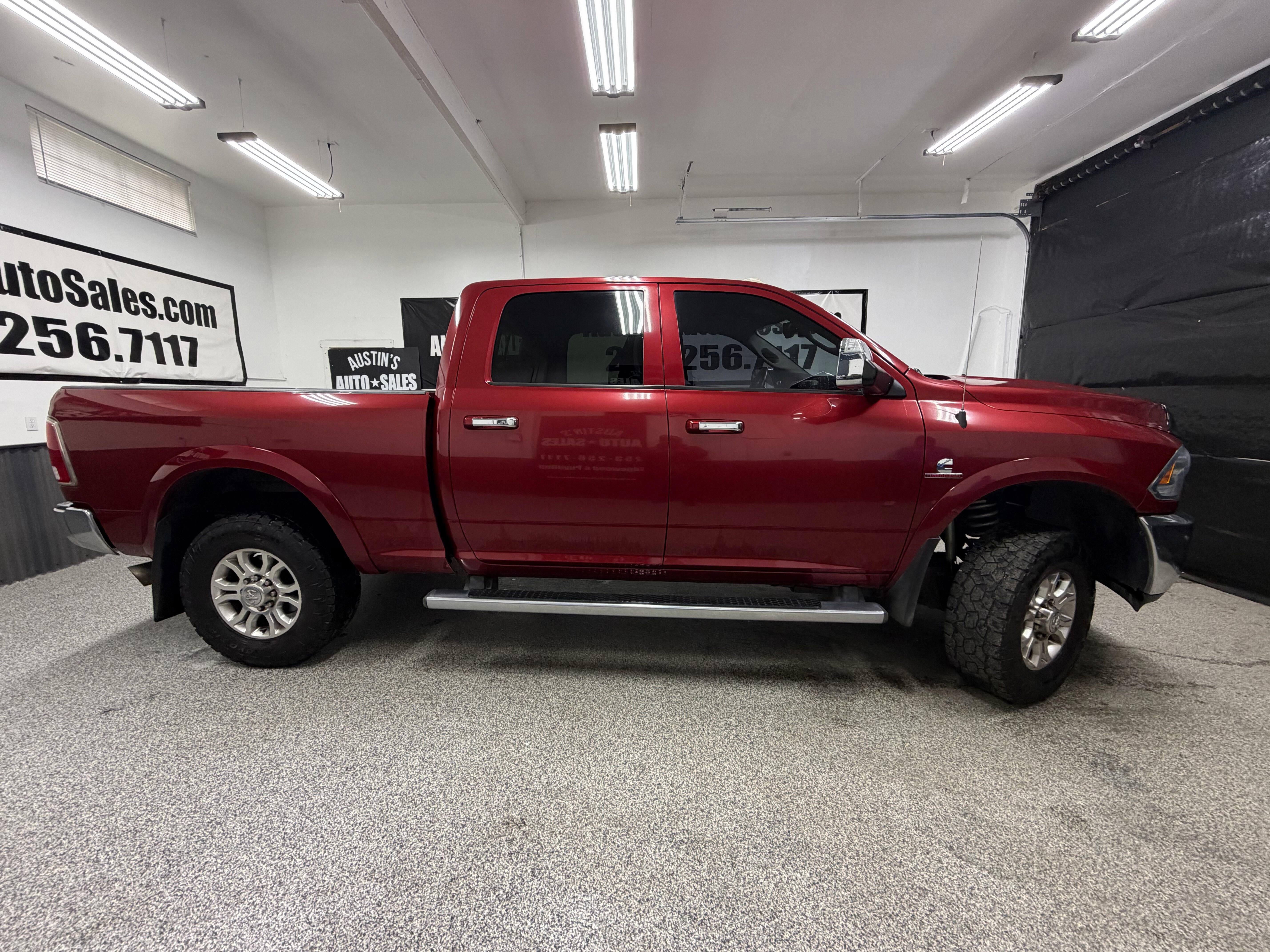 Used 2015 RAM 3500 Laramie w/ Convenience Group AWD/4WD image 2