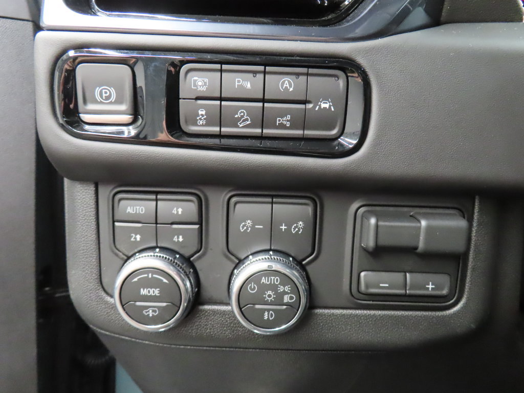 Used 2026 GMC Yukon XL AT4 Ultimate AWD/4WD image 49