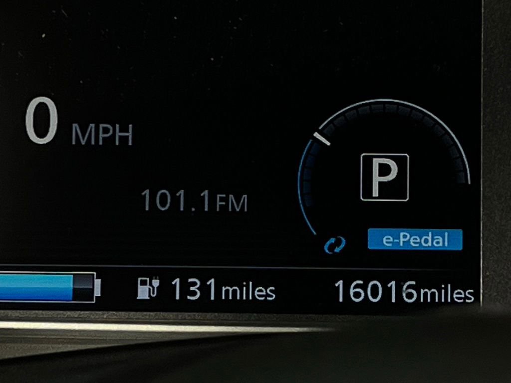 Used 2023 Nissan Leaf S image 18