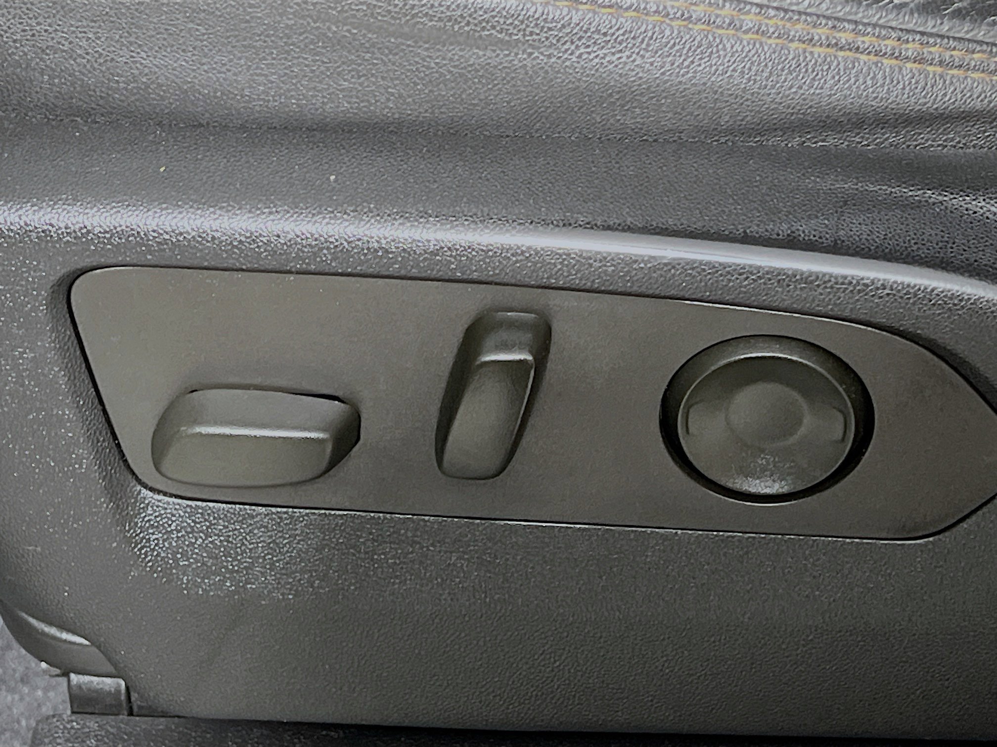 Used 2022 GMC Sierra 1500 AT4 w/ AT4 Premium Package image 16