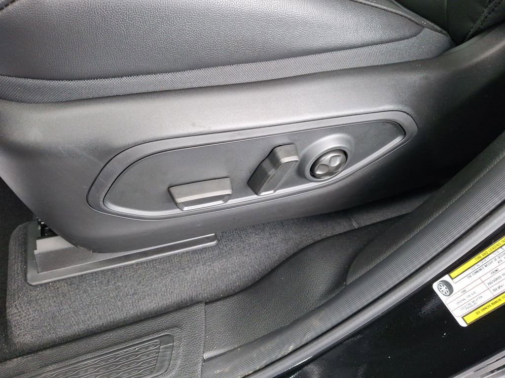 New 2025 Jeep Grand Cherokee Limited w/ Black Appearance Package image 28