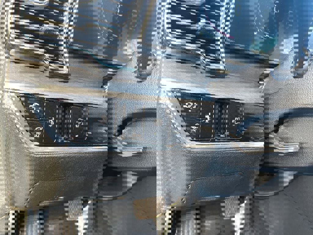 Used 2024 Kia Sportage X-Line w/ X-Line Premium Package image 21