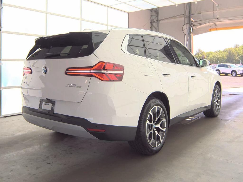 Certified 2025 BMW X3 xDrive30i w/ Premium Package AWD/4WD image 3