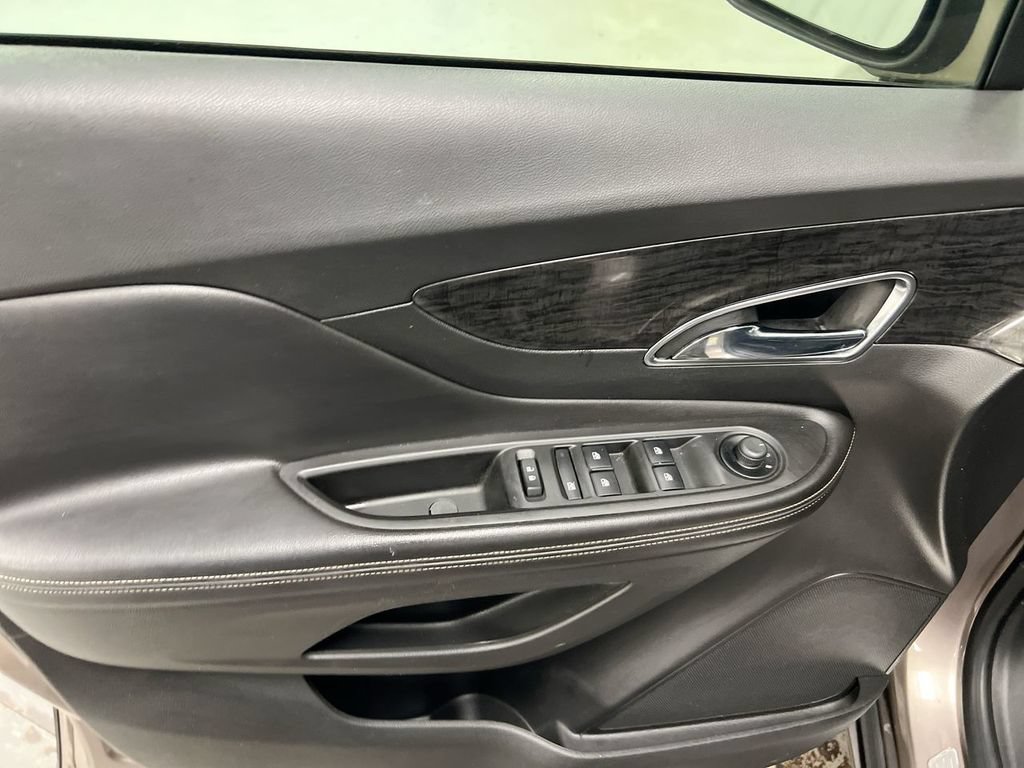 Used 2014 Buick Encore FWD image 20