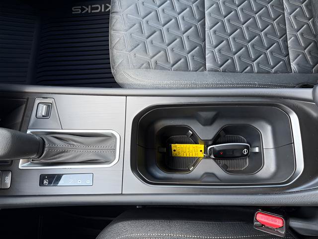 Certified 2025 Nissan Kicks SV w/ Charging Package FWD image 21