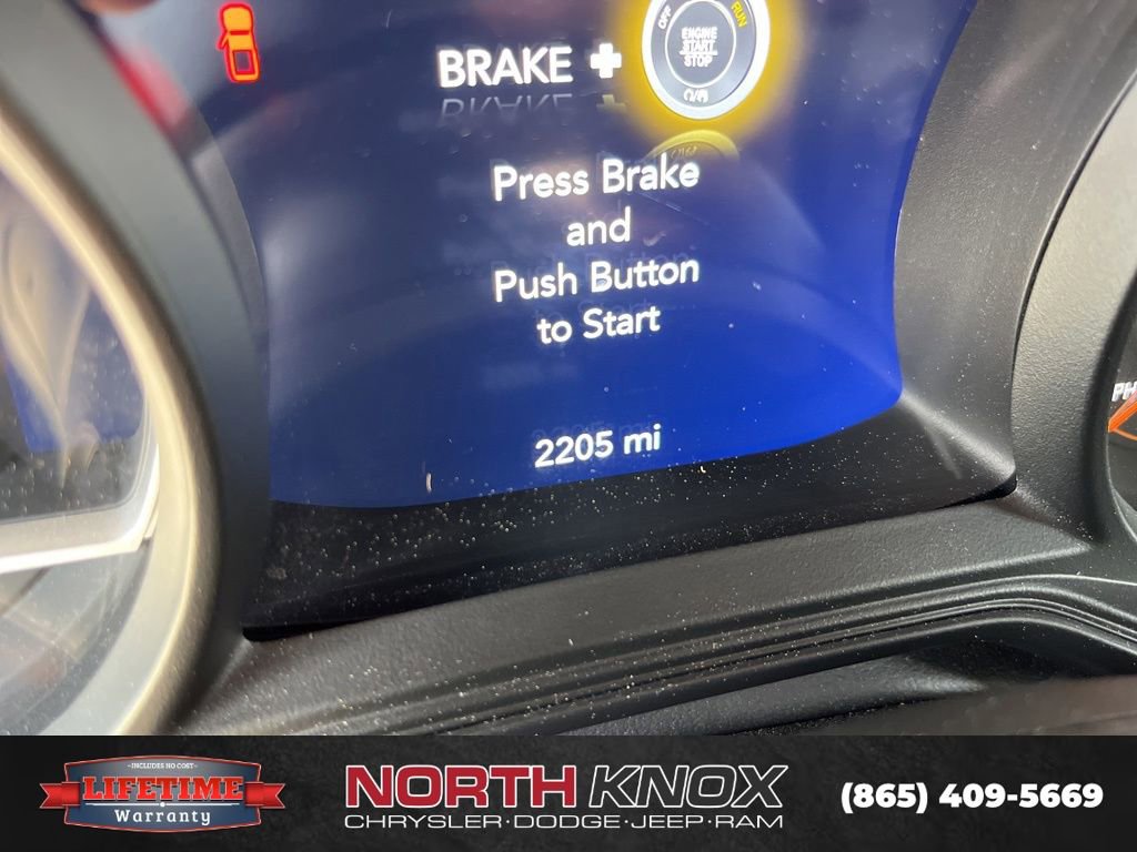 Used 2025 Jeep Gladiator Mojave w/ Convenience Group image 32