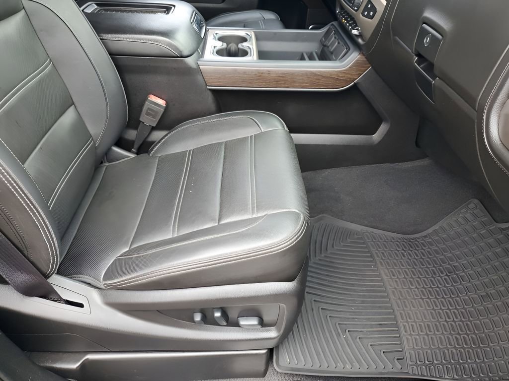 Used 2019 GMC Sierra 2500 Denali w/ Duramax Plus Package image 16