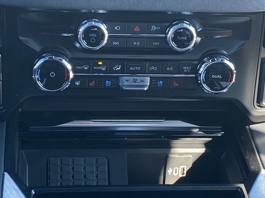 New 2026 Ford F250 Platinum image 9