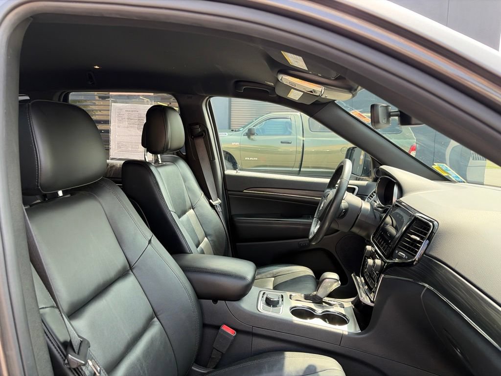Used 2019 Jeep Grand Cherokee Limited AWD/4WD image 9