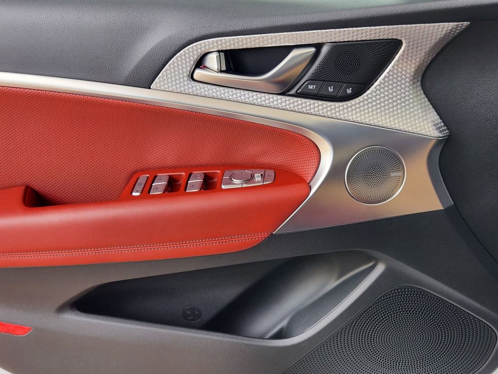 Used 2023 Genesis G70 3.3T w/ Sport Advanced Package image 21