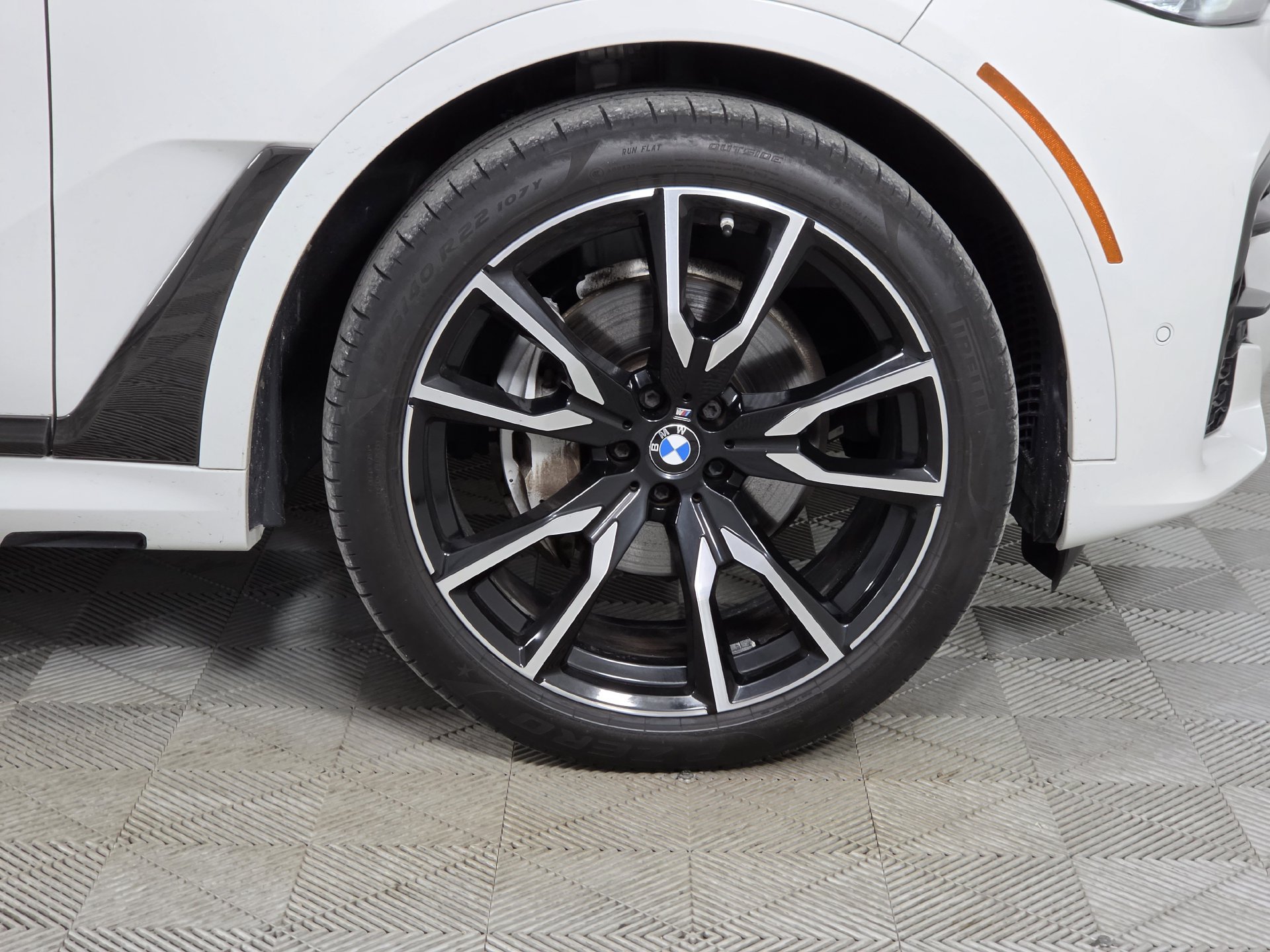 Used 2021 BMW X7 xDrive40i w/ M Sport Package AWD/4WD image 45