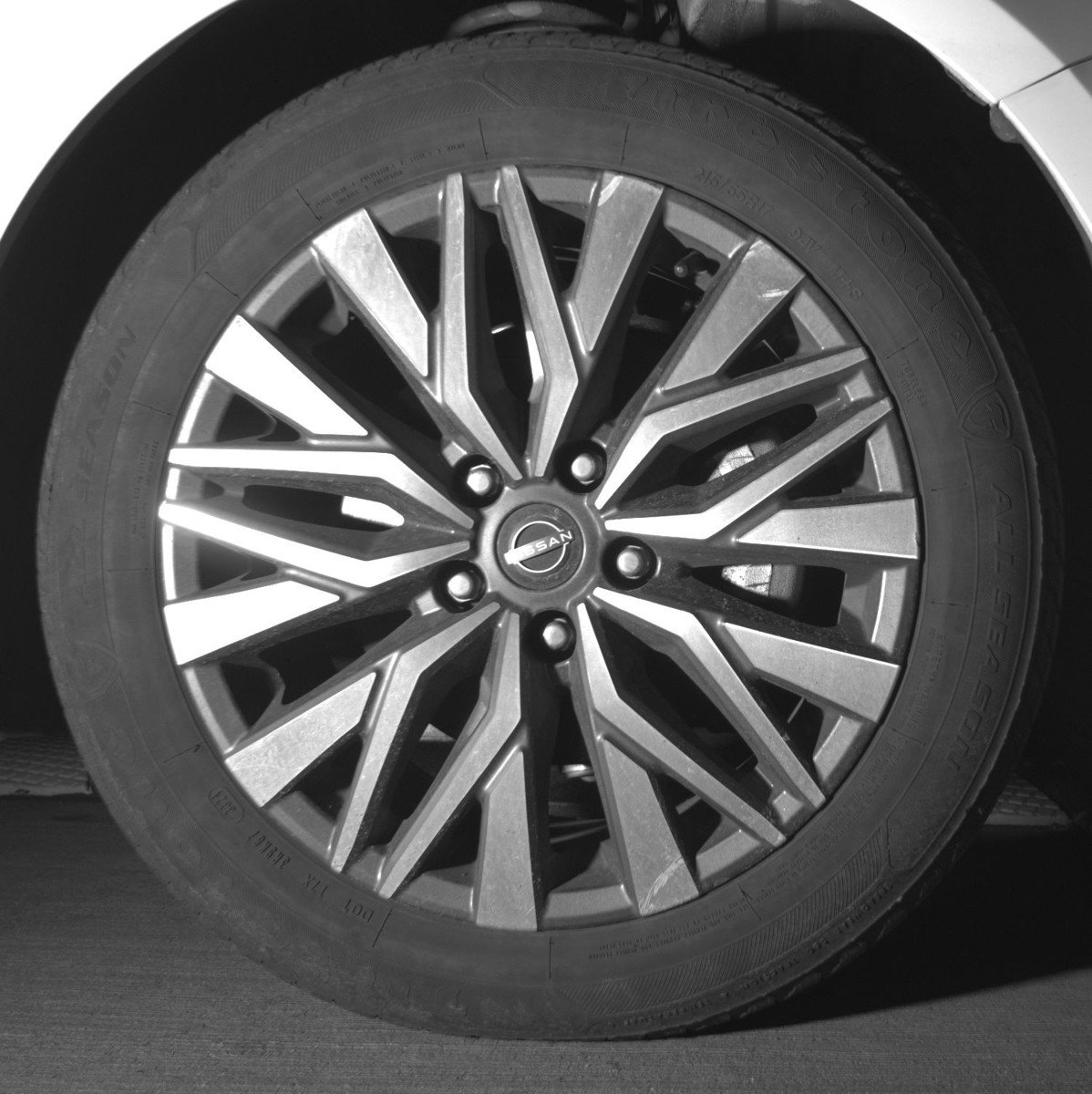 Used 2025 Nissan Altima 2.5 SV image 13