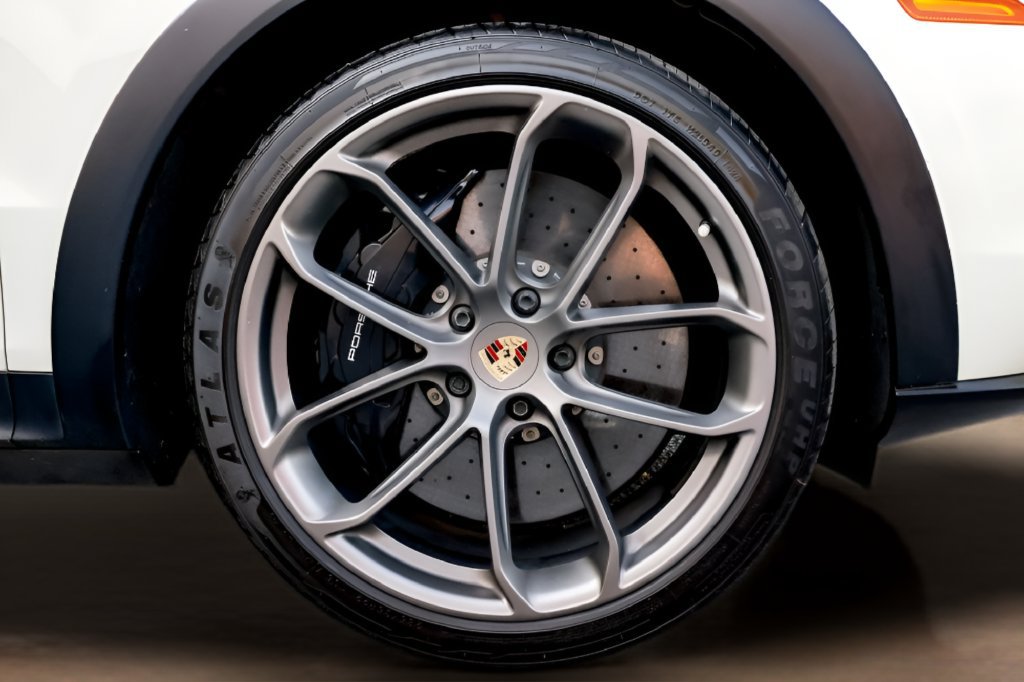 Used 2023 Porsche Cayenne Turbo GT AWD/4WD image 62