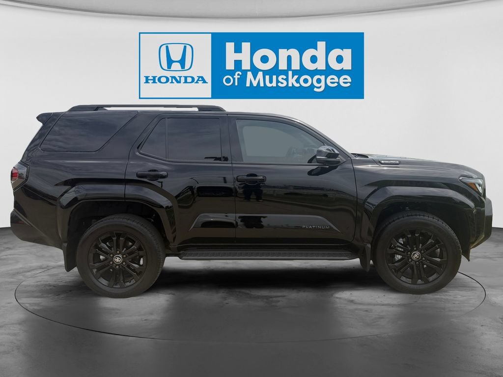 Used 2025 Toyota 4Runner Platinum AWD/4WD image 4