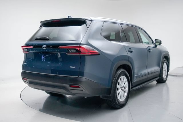 Used 2025 Toyota Grand Highlander AWD image 9