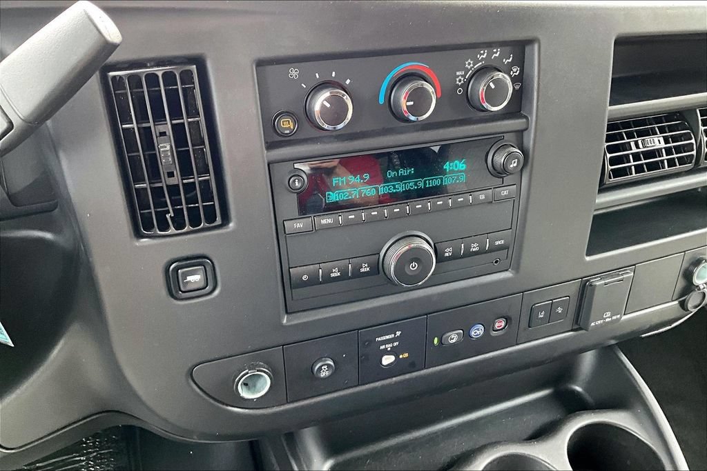 Used 2024 Chevrolet Express 3500 LT w/ LT Preferred Equipment Group RWD image 10
