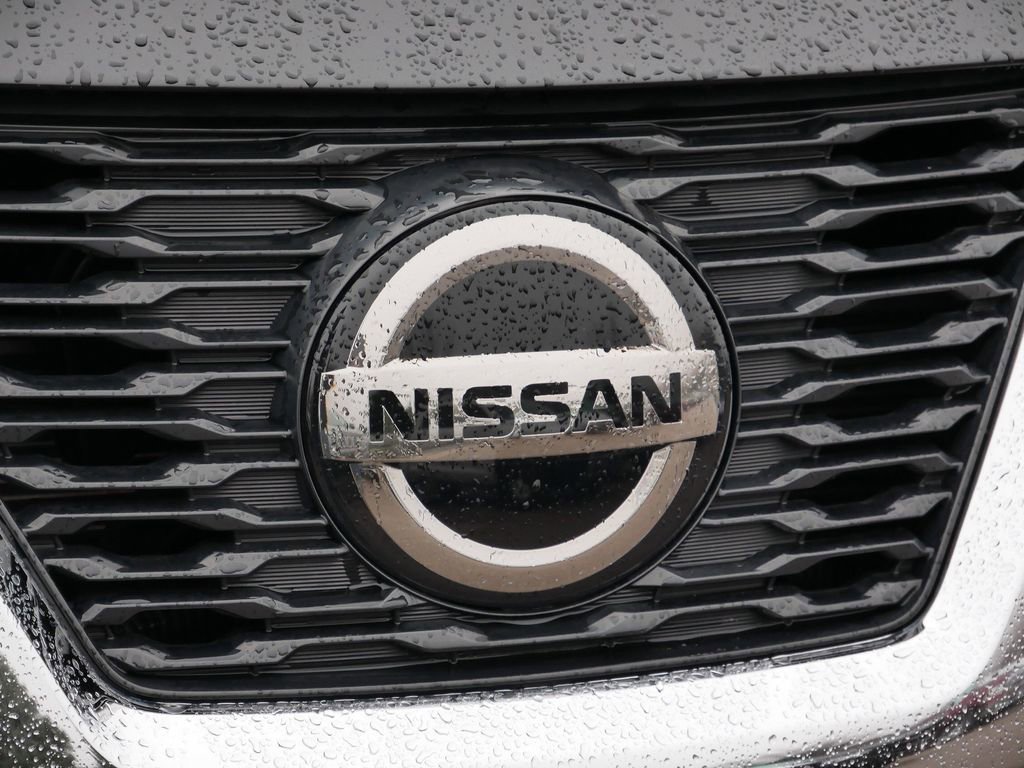 Used 2020 Nissan Rogue SV image 46