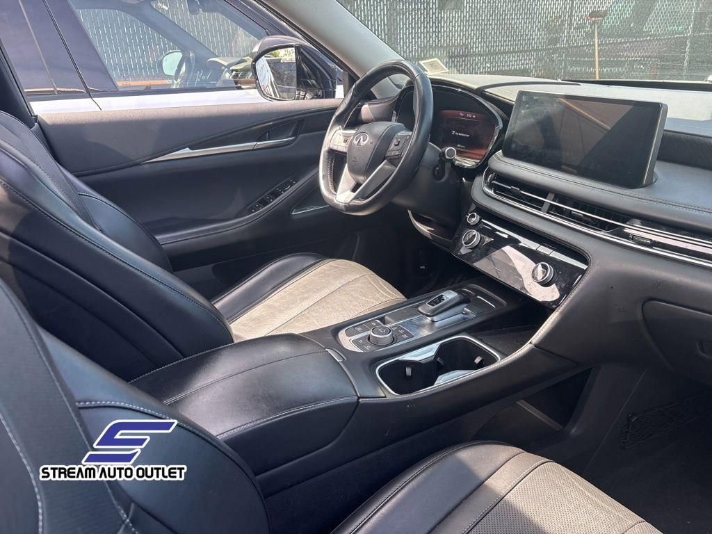 Used 2022 INFINITI QX60 Sensory w/ Cargo Package image 9