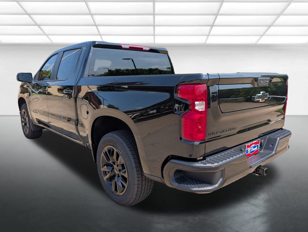 New 2026 Chevrolet Silverado 1500 Custom w/ LPO, Dark Essentials Package RWD image 2
