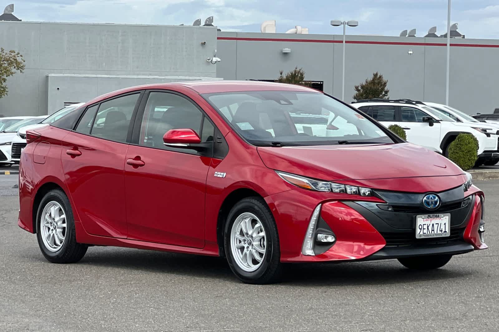 Certified 2022 Toyota Prius Prime Limited FWD image 5