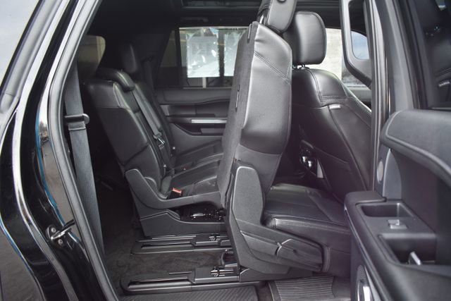 Used 2018 Ford Expedition Max XLT w/ Equipment Group 202A AWD/4WD image 50
