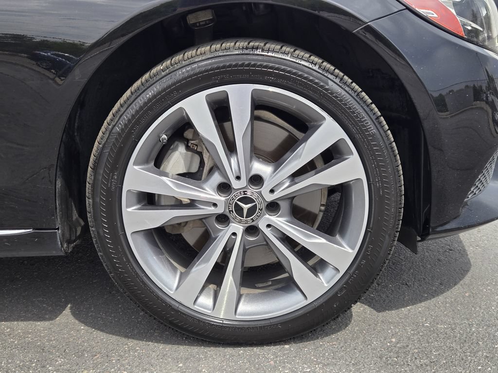 Used 2019 Mercedes-Benz C 300 4MATIC Sedan image 11