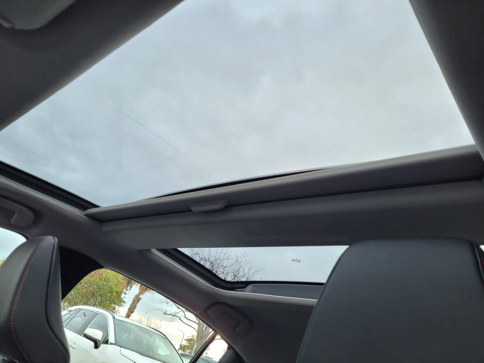 Used 2026 Toyota Prius Plug-In Hybrid image 18