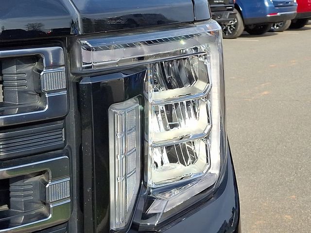 Used 2023 GMC Sierra 2500 AT4 w/ AT4 Preferred Package image 9