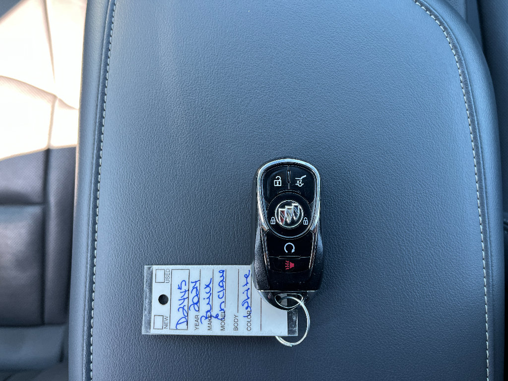 Used 2024 Buick Enclave Premium FWD image 27