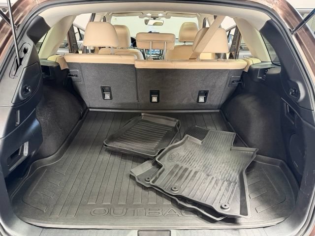 Used 2019 Subaru Outback 3.6R Limited AWD/4WD image 30