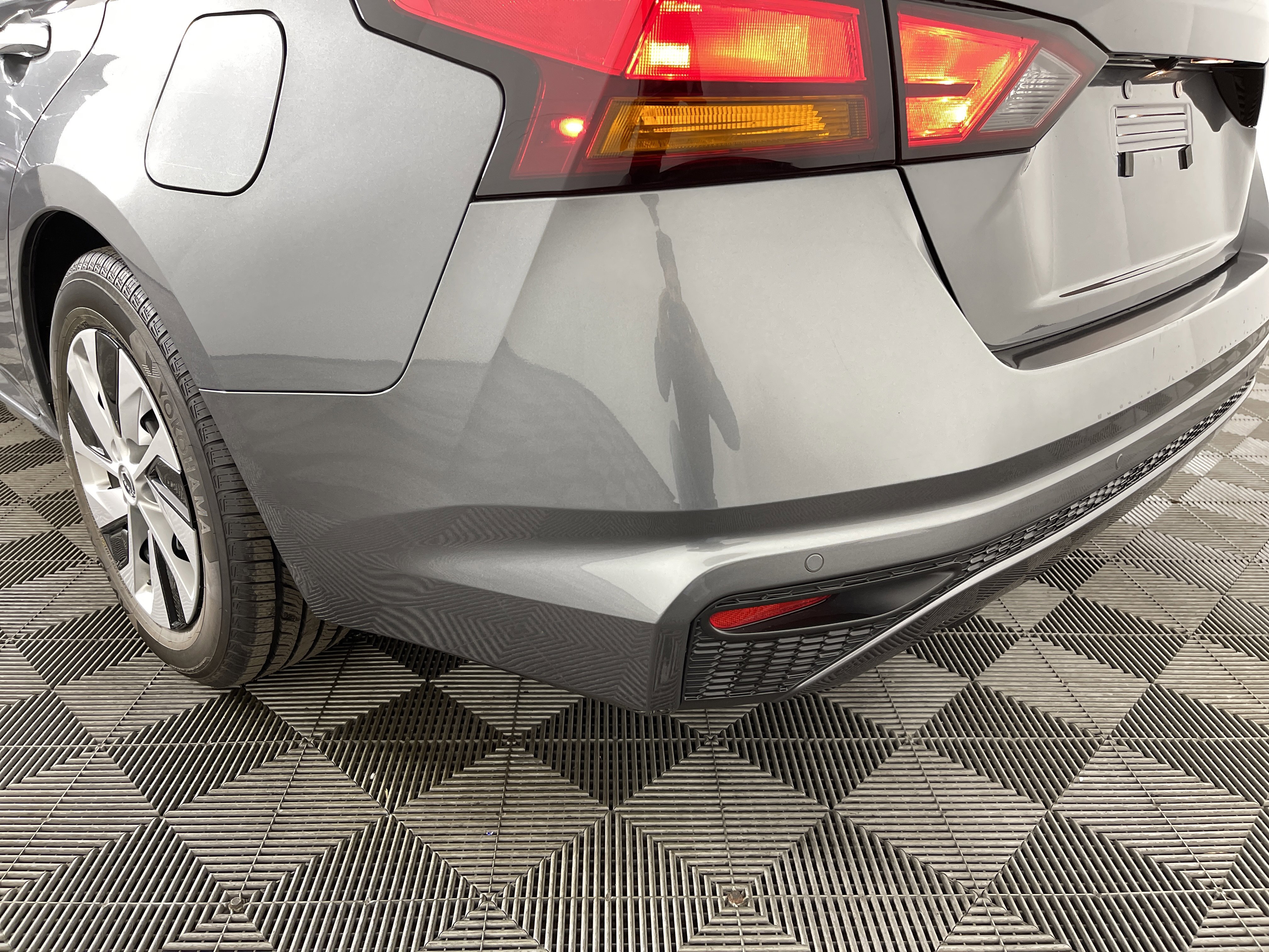 Used 2024 Nissan Altima 2.5 S image 6