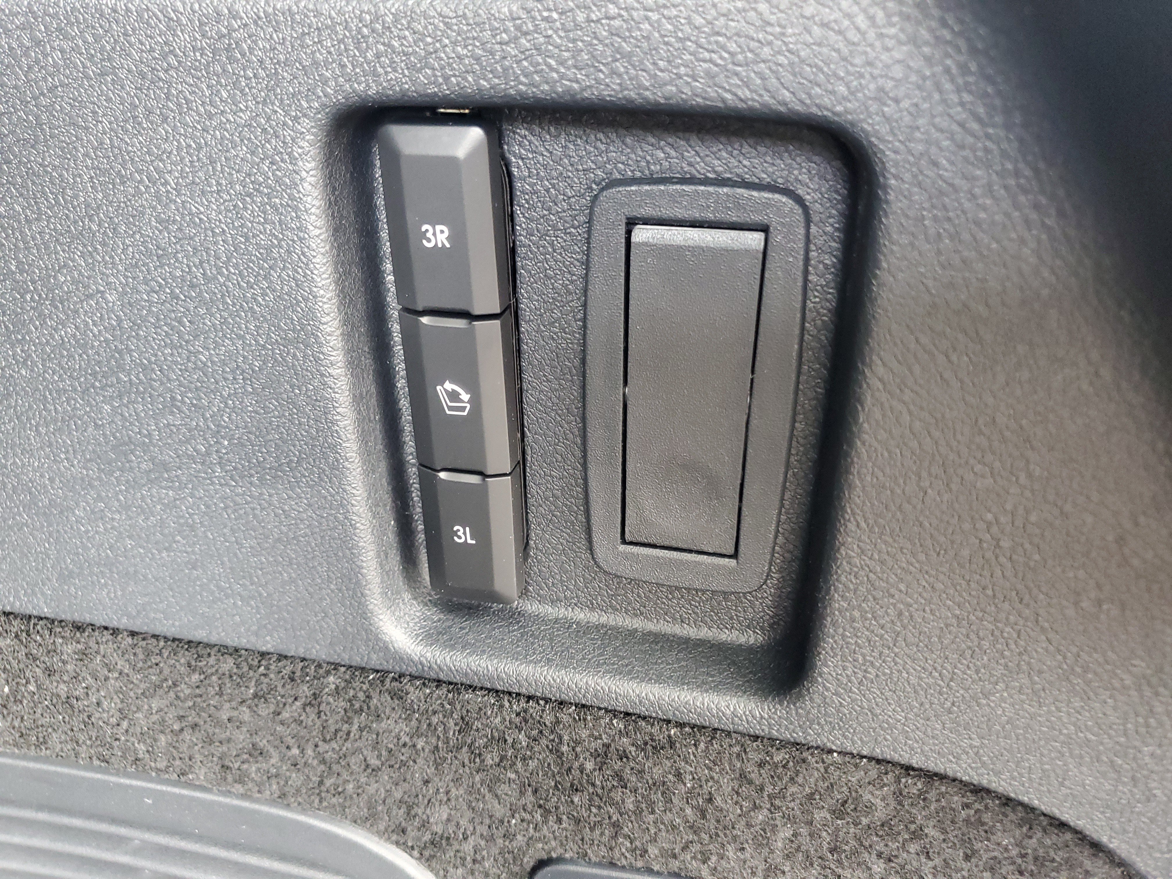 New 2026 Lincoln Aviator Reserve w/ Jet Appearance Package AWD/4WD image 30