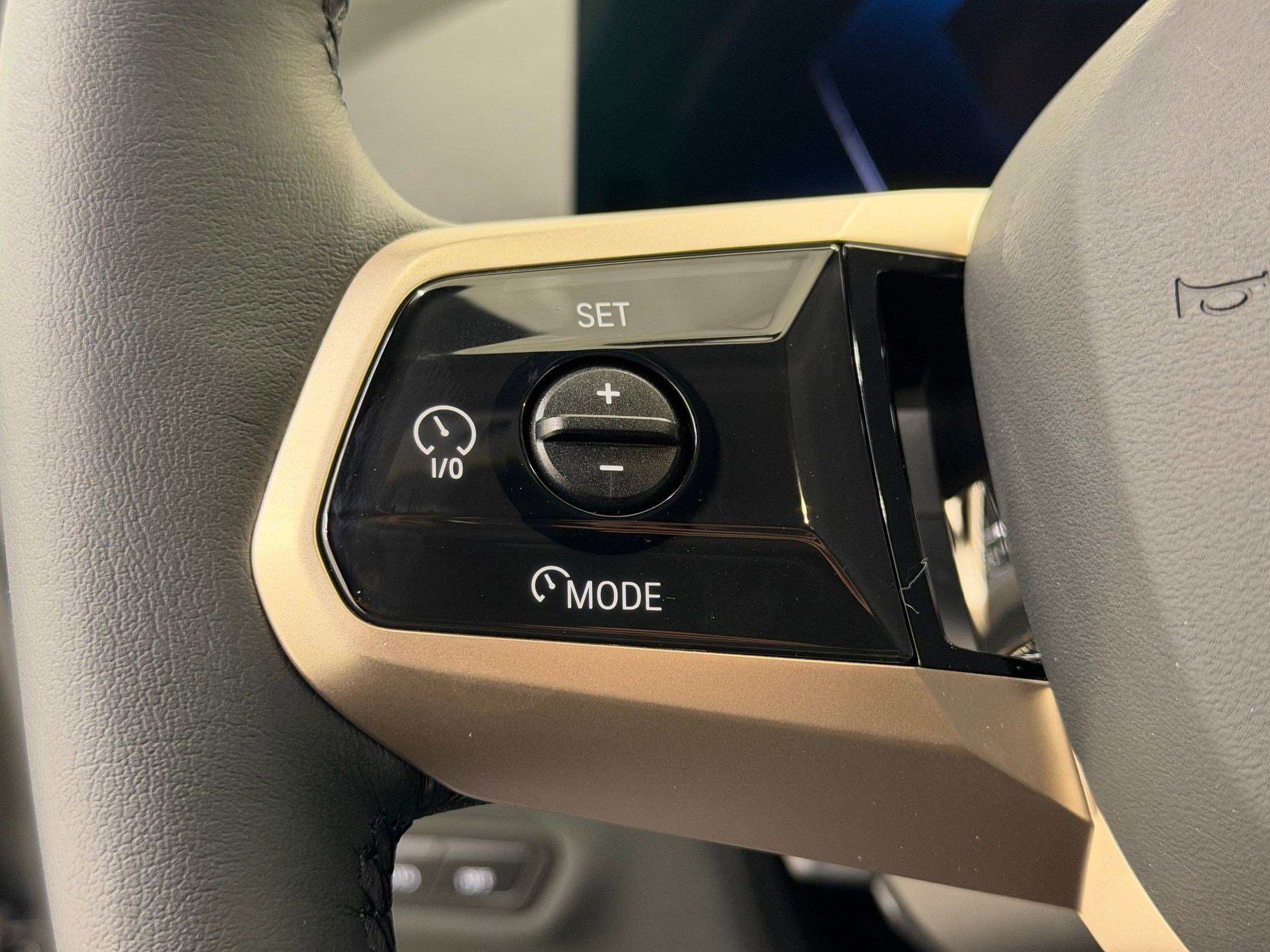 New 2026 BMW iX xDrive45 image 18