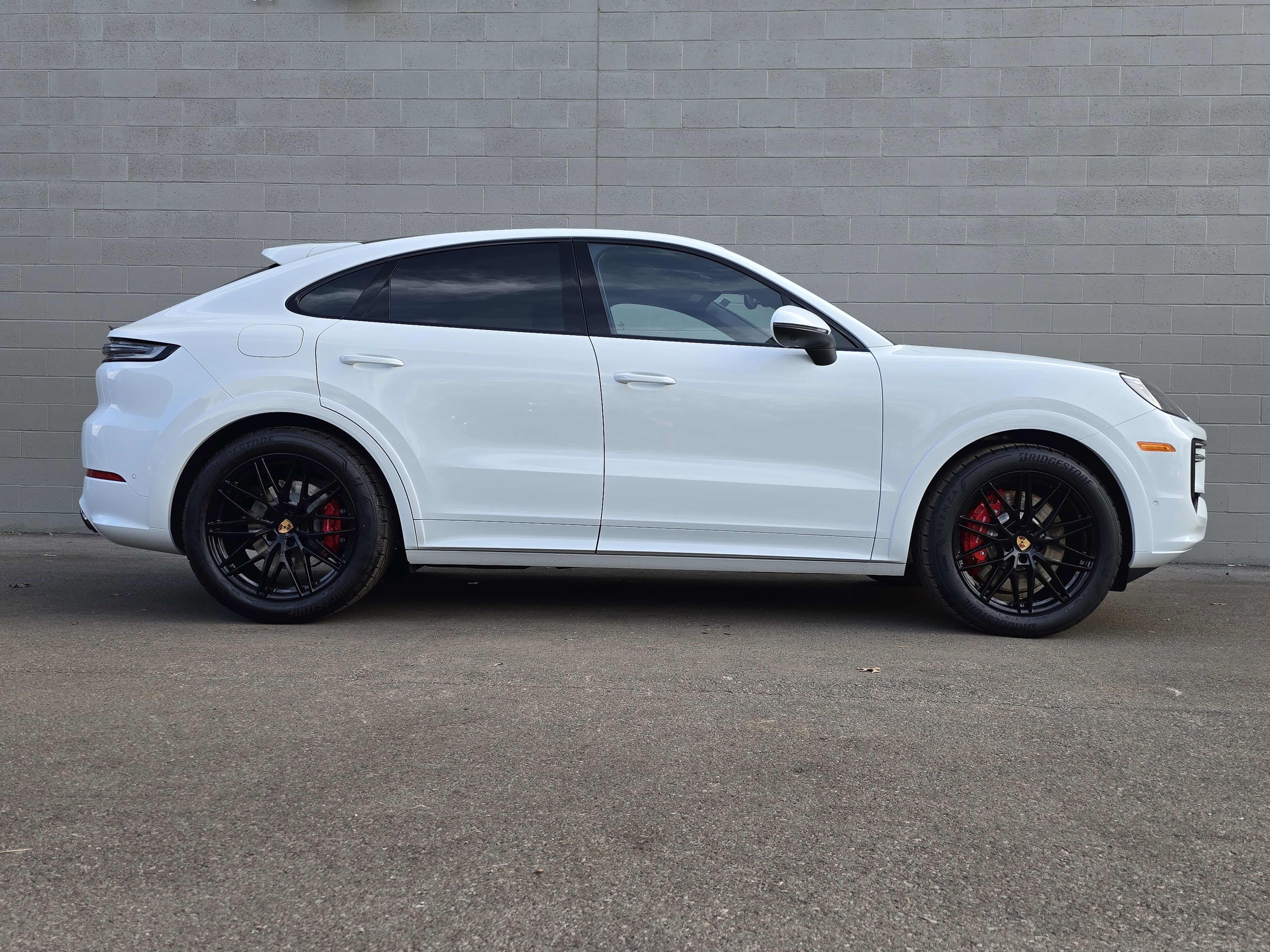 New 2025 Porsche Cayenne S image 10