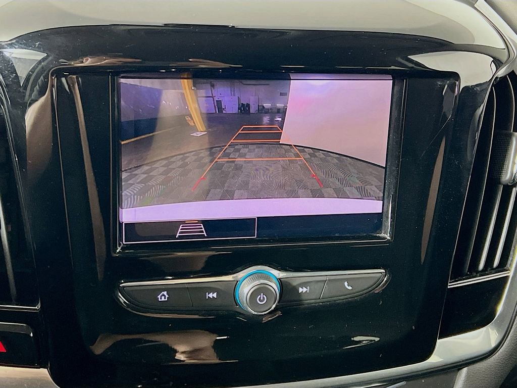 Used 2020 Chevrolet Traverse LS FWD image 13