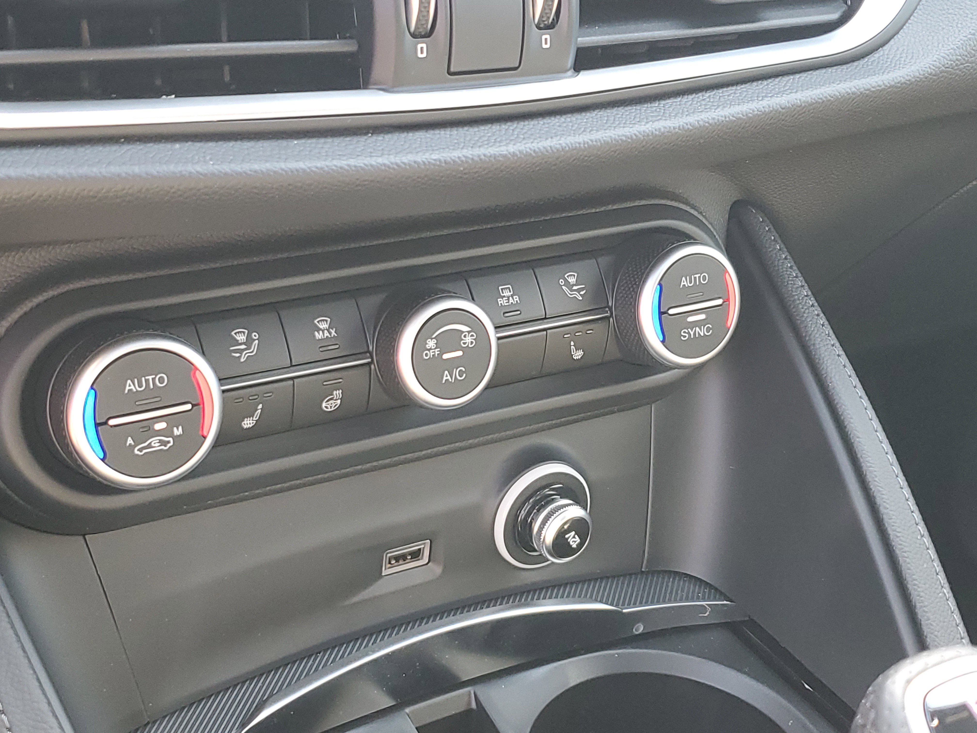 Used 2024 Alfa Romeo Stelvio Veloce image 19