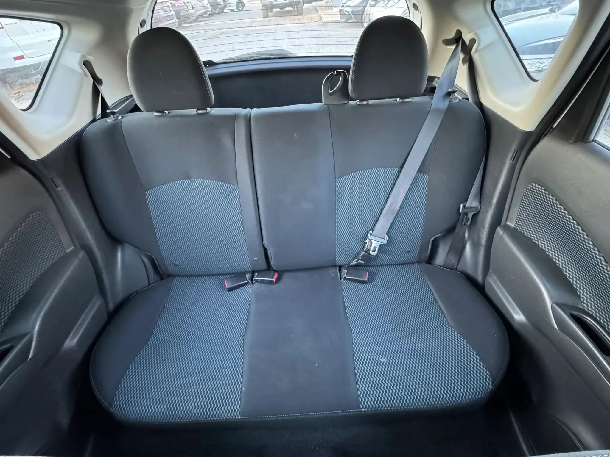 Used 2018 Nissan Versa Note SV image 14