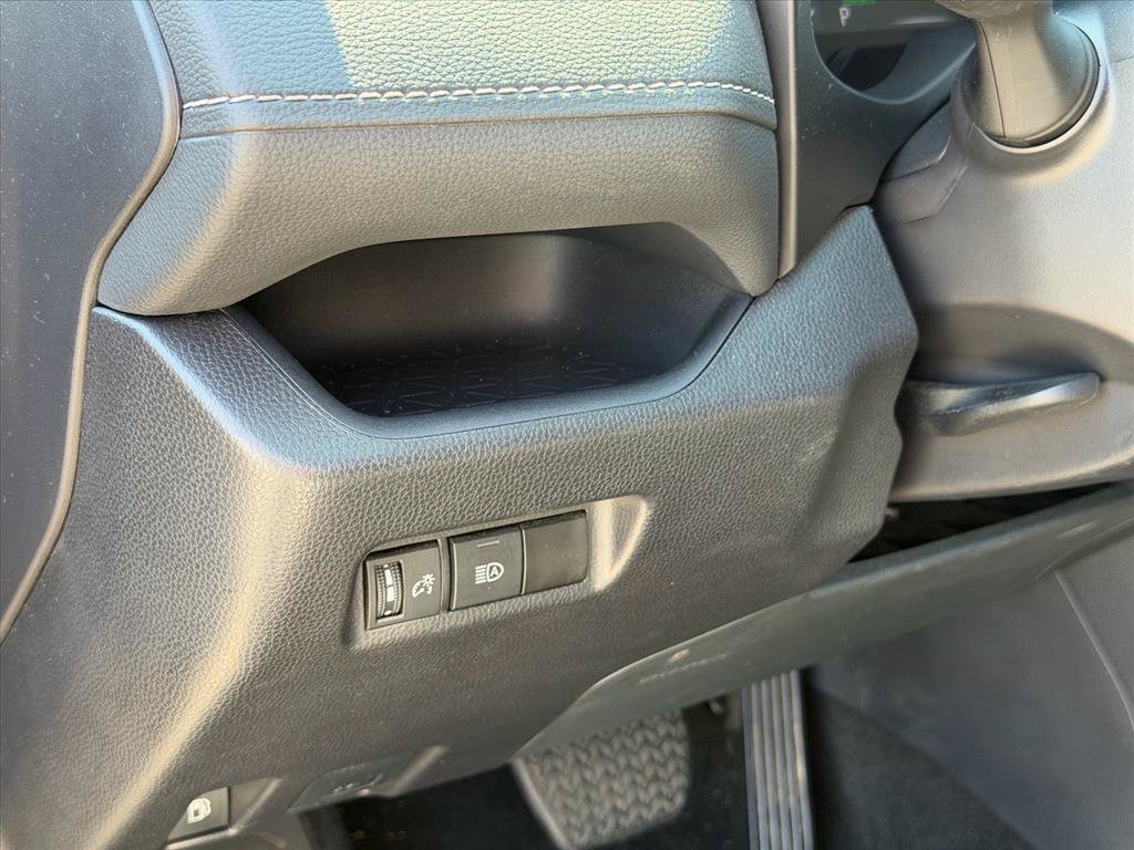Certified 2025 Toyota RAV4 XLE AWD/4WD image 18