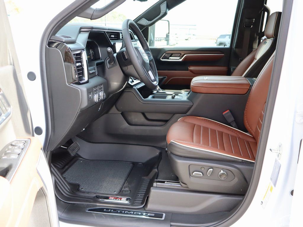 New 2026 GMC Sierra 3500 Denali Ultimate image 8