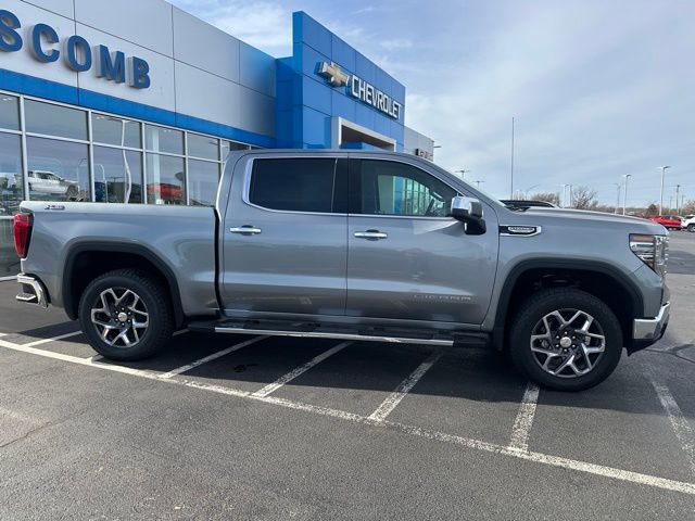 Used 2023 GMC Sierra 1500 SLT image 8