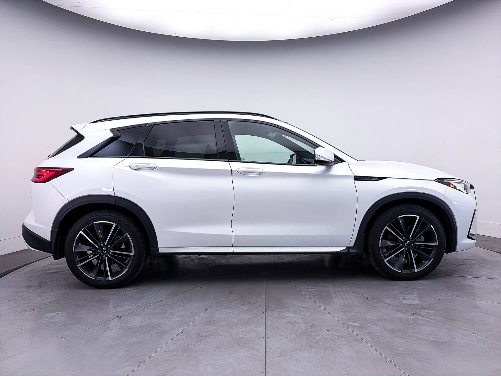 Used 2023 INFINITI QX50 Sport AWD/4WD image 41