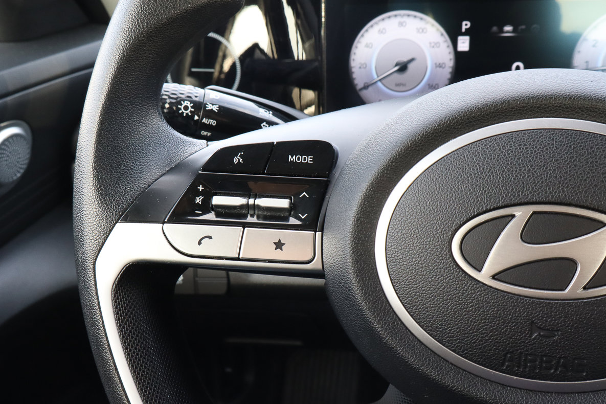 Used 2024 Hyundai Elantra SEL FWD image 23