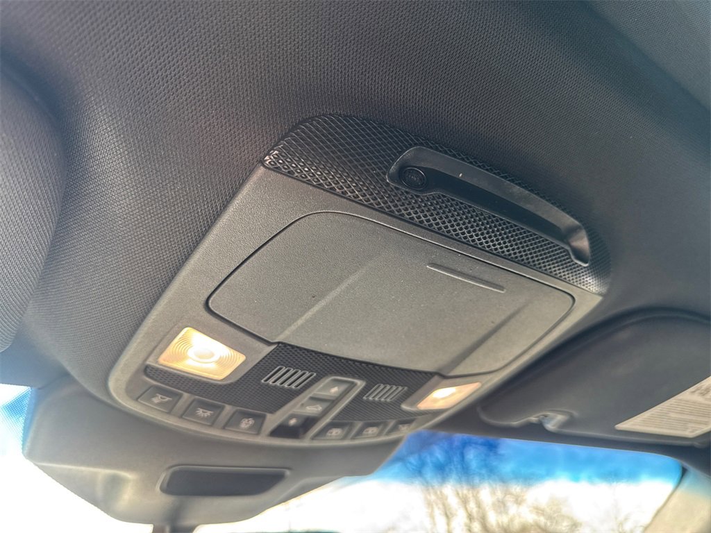 Used 2019 Lincoln Nautilus Reserve image 31