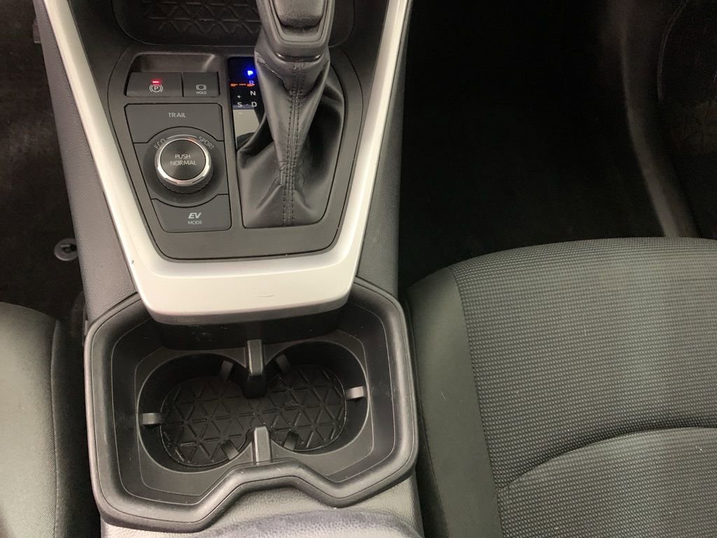 Used 2024 Toyota RAV4 LE image 25