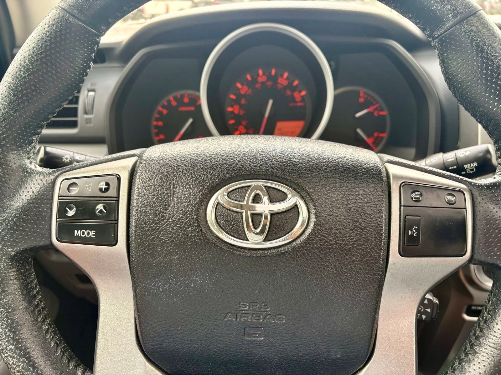 Used 2011 Toyota 4Runner SR5 w/ Premium Pkg w/Leather RWD image 19