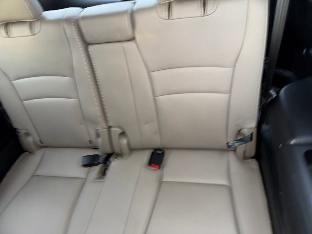 Used 2019 Honda Pilot Touring image 17