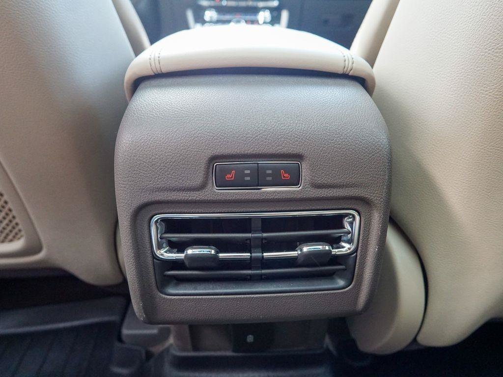 Used 2020 Lincoln Corsair Reserve w/ Equipment Group 201A FWD image 17