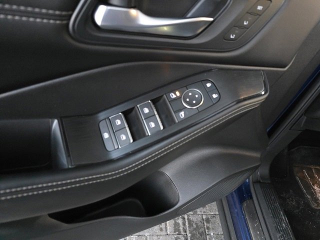 Used 2023 Nissan Rogue SL w/ SL Premium Package image 21